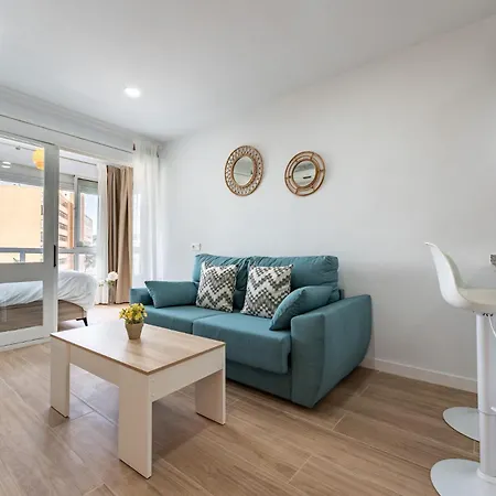 Malagasuite Modern With Pool Torremolinos