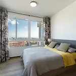 Malagasuite Modern With Pool توريمولينوس